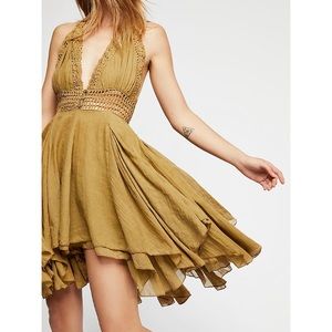 Show off mini dress NEVER WORN